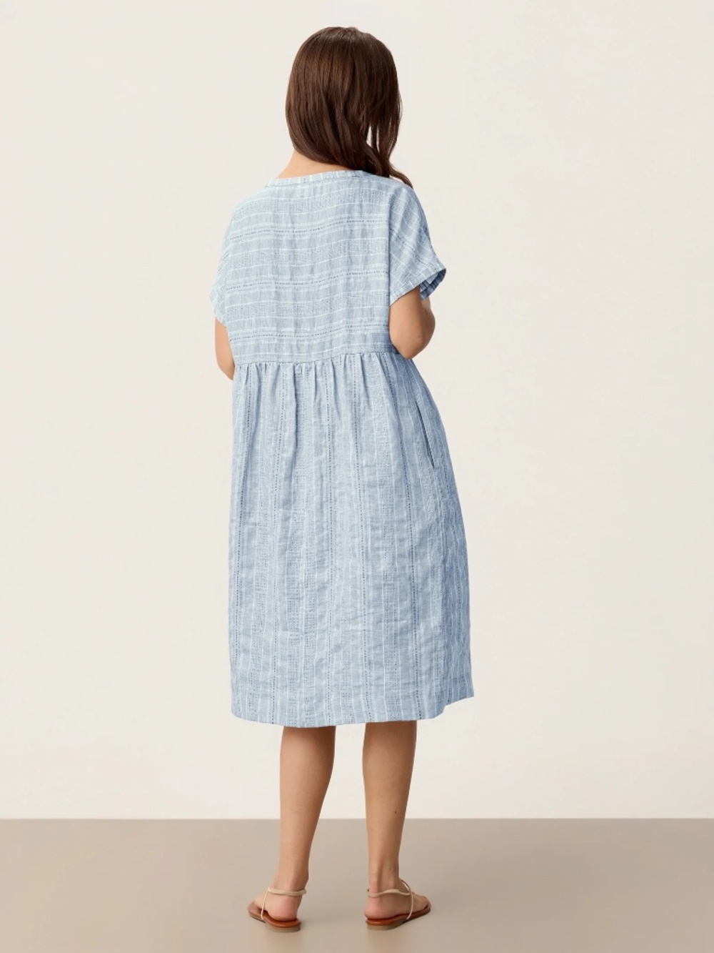 Linen Gathered-Hem Split-Neck Mini Dress SYDNEY - Picture 3 of 3